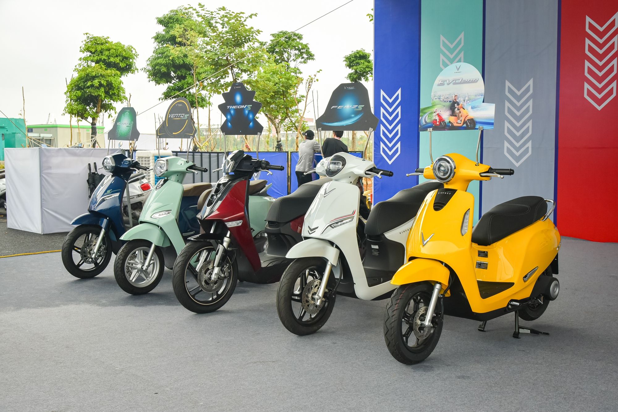 전기 오토바이로 푸른 다낭을 탐험하세요