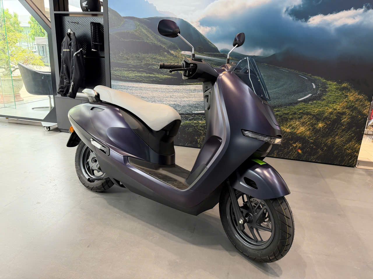 Dịch vụ cho thuê xe máy điện HONDA UC3 đầu tiên tại Đà Nẵng