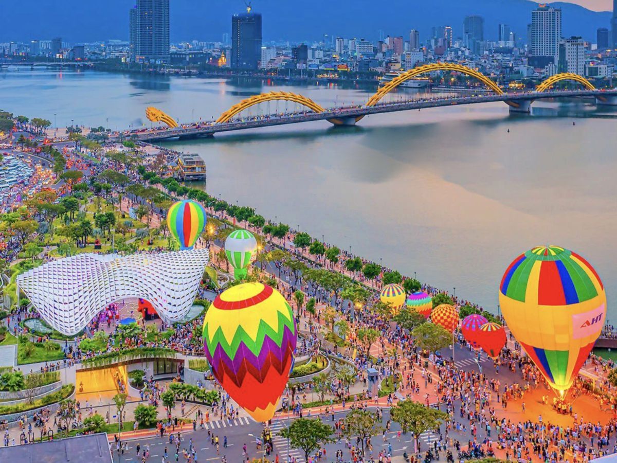 Top 10 Famous Tourist Attractions in Da Nang – Explore the City Conveniently by Electric Motorbike